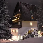 Mont Gostinjska kuća